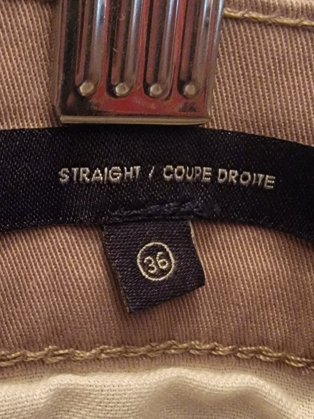 Dockers Khaki Chinos - 36x30 - Picture 5 of 5